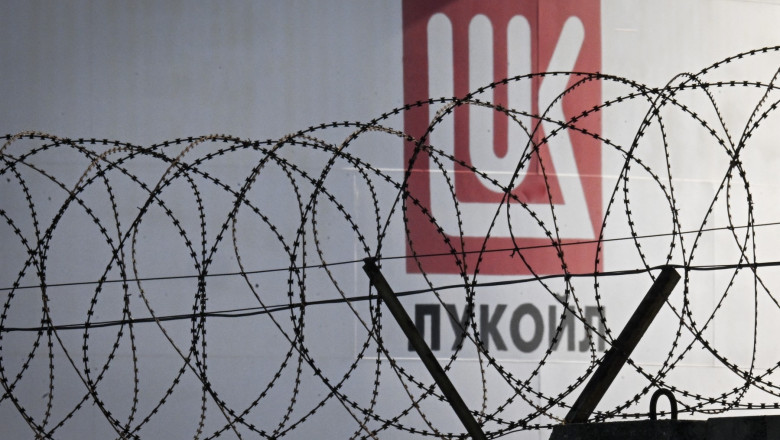 lukoil a inregistrat pierderi pentru prima data in cei 30 de ani de istorie ai companiei 69bd9ee0243c5
