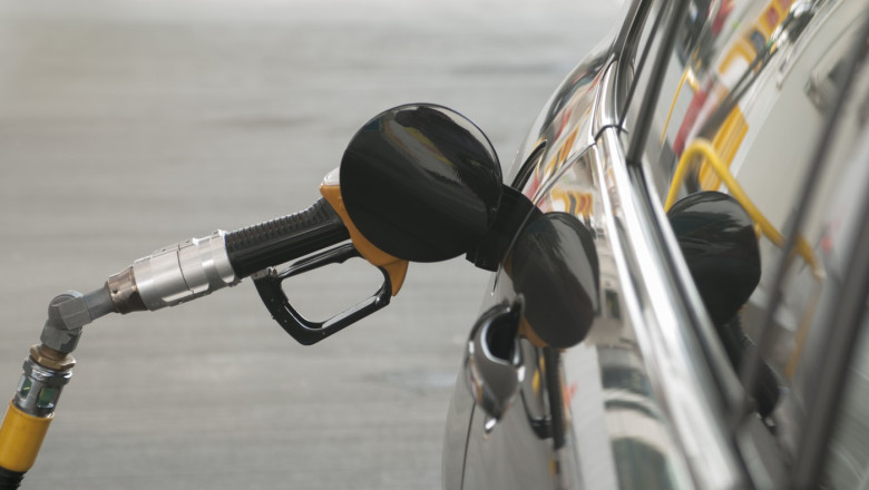 polonia plafoneaza pretul combustibililor in contextul bulversarilor de pe piata mondiala de petrol 69ca7984dbe7b