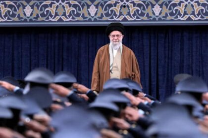 razboi in orientul mijlociu moarte americii moarte israelului mii de oameni plang moartea lui ali khamenei live text video 69a3d9466f711