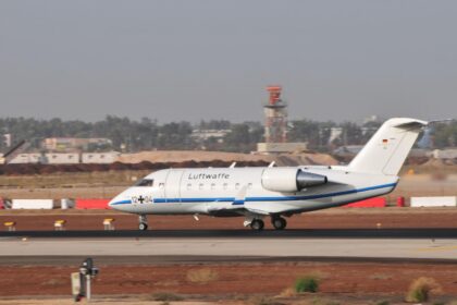 spatiul aerian israelian se redeschide partial initial doar pentru zborurile de repatriere 69a7dadd66119