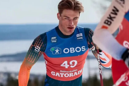 un schior participant la cupa mondiala s a imbatat crita alaturi de fani in timpul traseului a fost foarte distractiv 69bab56a8f0c6