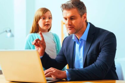 parents who pay more attention to work than their kids often share 11 childhood wounds of their own 69e68e81d9eed