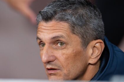 razvan lucescu a plecat de urgenta la aeroport nicio declaratie dupa derby 69d2b5154c00b