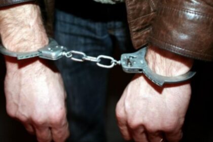trei persoane cercetate dupa o bataie la petrosani unul dintre agresori a fost retinut 69e4dd594235a