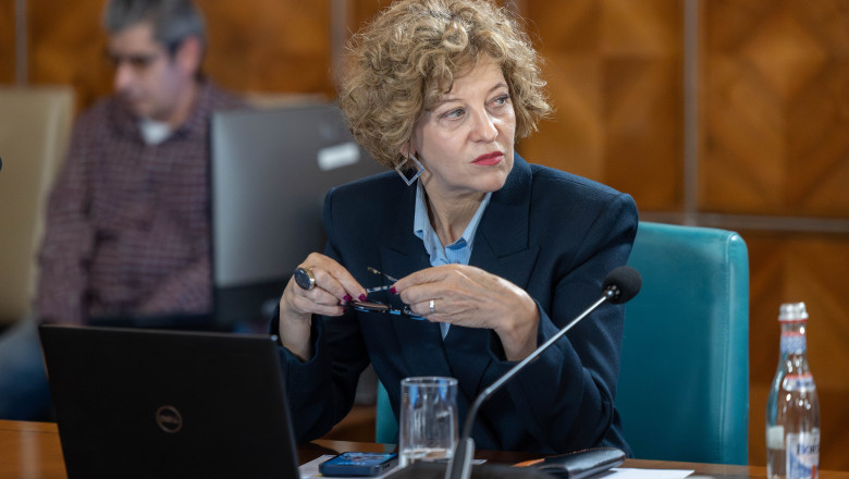 video psd acuza guvernul ca vrea sa vanda ce mai avem prin casa vicepremierul oana gheorghiu listarea la bursa aduce bani 69e1e29935c44