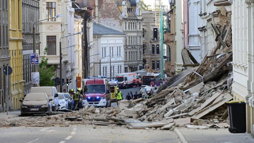 Tragedie în Germania: Două românce descoperite decedate sub dărămaturile unei clădiri prăbușite.