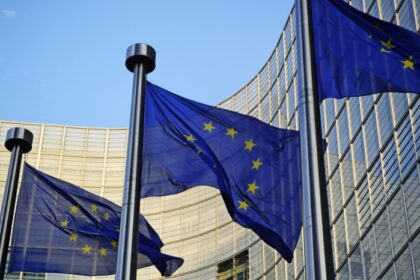 Comisia Europeană a lansat prima Strategie de Combatere a Sărăciei