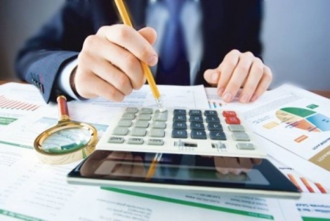 Date INS: Consumul în România continuă să scadă