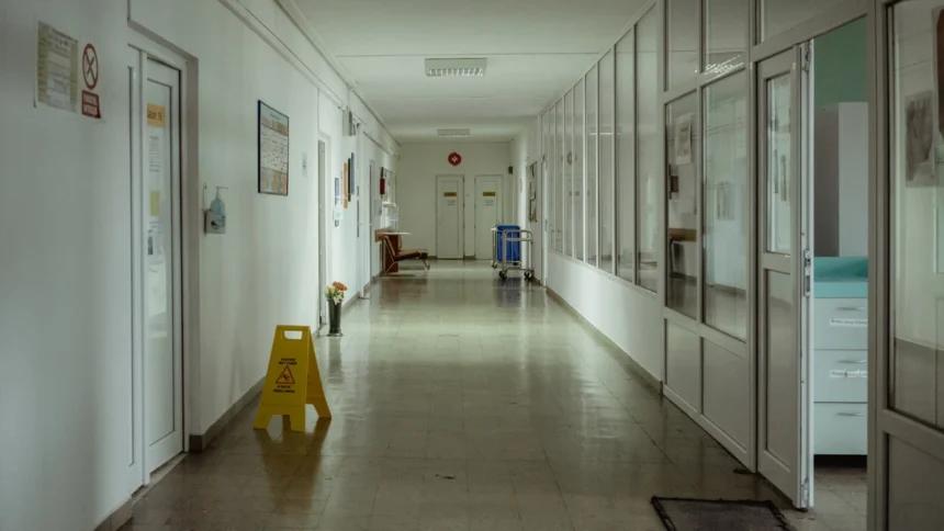 DSP București a alertat Colegiul Medicilor privind un posibil caz de malpraxis la Maternitatea Polizu.