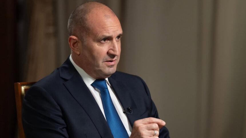 Rumen Radev a fost însărcinat cu formarea unui nou guvern în Bulgaria.
