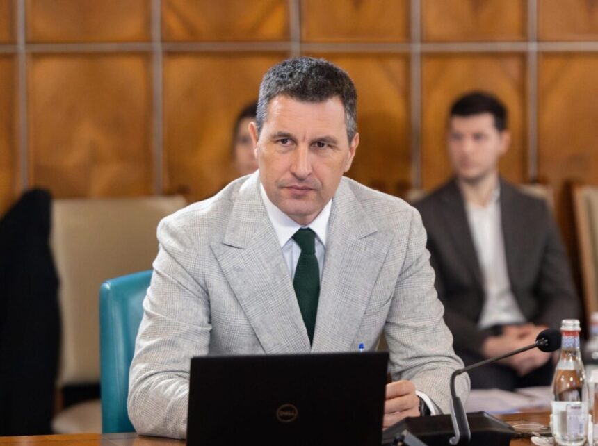 Ministrul Agriculturii anunță reglementări noi pentru etichetarea și vânzarea cărnii de porc.