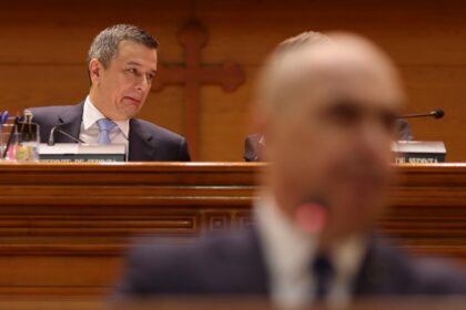 Guvernul Bolojan a fost demis de Parlament; Cotroceniul convoacă partidele la consultări.