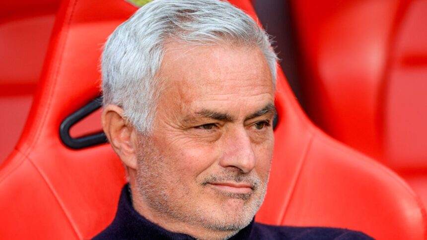 city se dezintegreaza mourinho profita de plecarea lui pep si ia un star al cetatenilor 6a0c62c556976