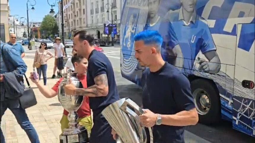 foto si video nicusor bancu schimbare radicala de look cum a aparut in ziua in care campionii au devenit cetateni de onoare ai craiovei 6a11a8a2c06ed 1