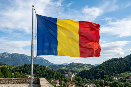 Gemini Generated Image ortjg0ortjg0ortj drapel romania tricolor