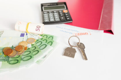 reel estate imobiliare apartament money