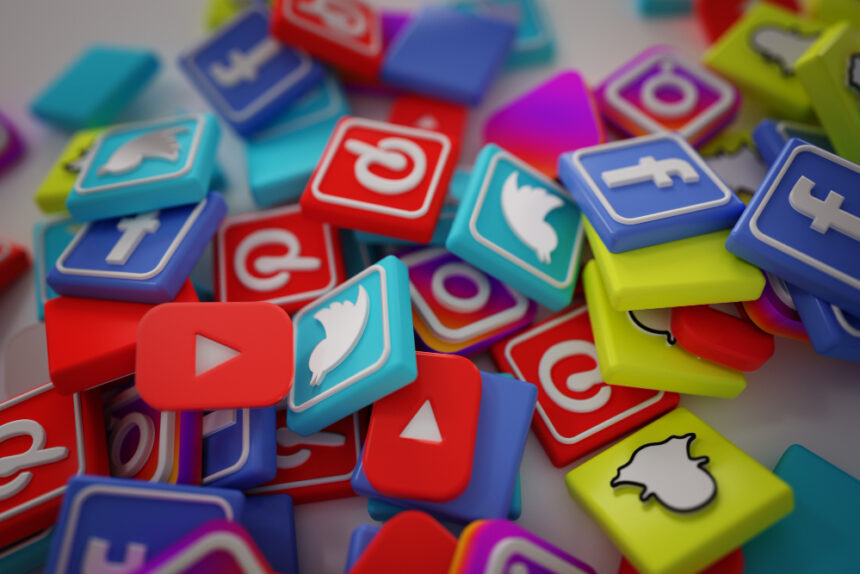 social media 881