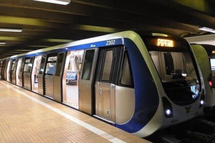 metrou foto facebook metrorex