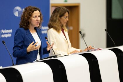 Roxana Minzatu